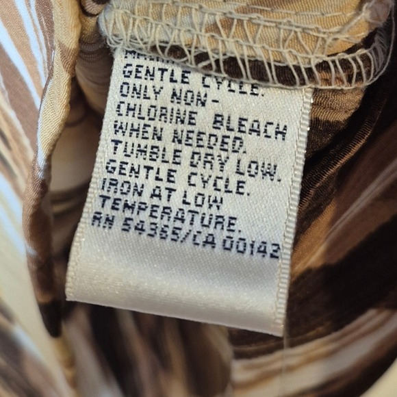 Allison Daley Petite Brown Beige Abstract Button Down Blouse 3/4 Sleeve Top - Picture 5 of 11